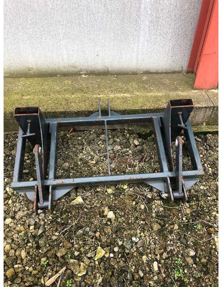 Bundle of tool interfaces - Front loader for tractor: picture 4 Bundle of tool interfaces - Front loader for tractor: picture 4