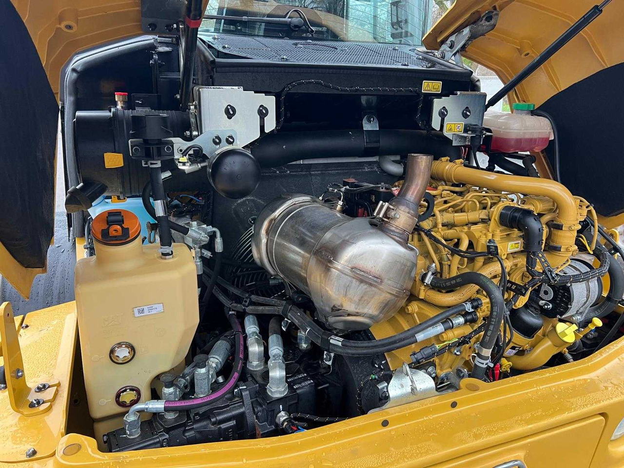 Wheel loader Caterpillar 906: picture 13