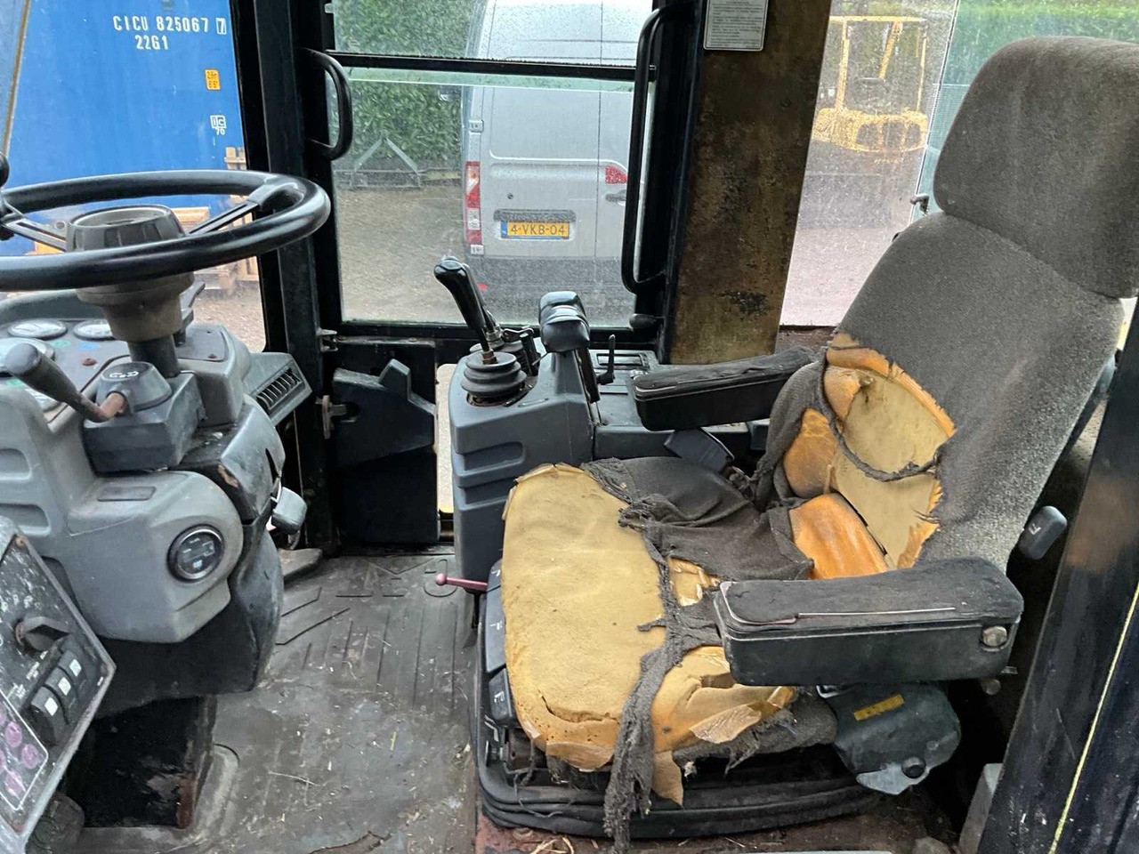 Wheel loader Caterpillar IT14G: picture 27