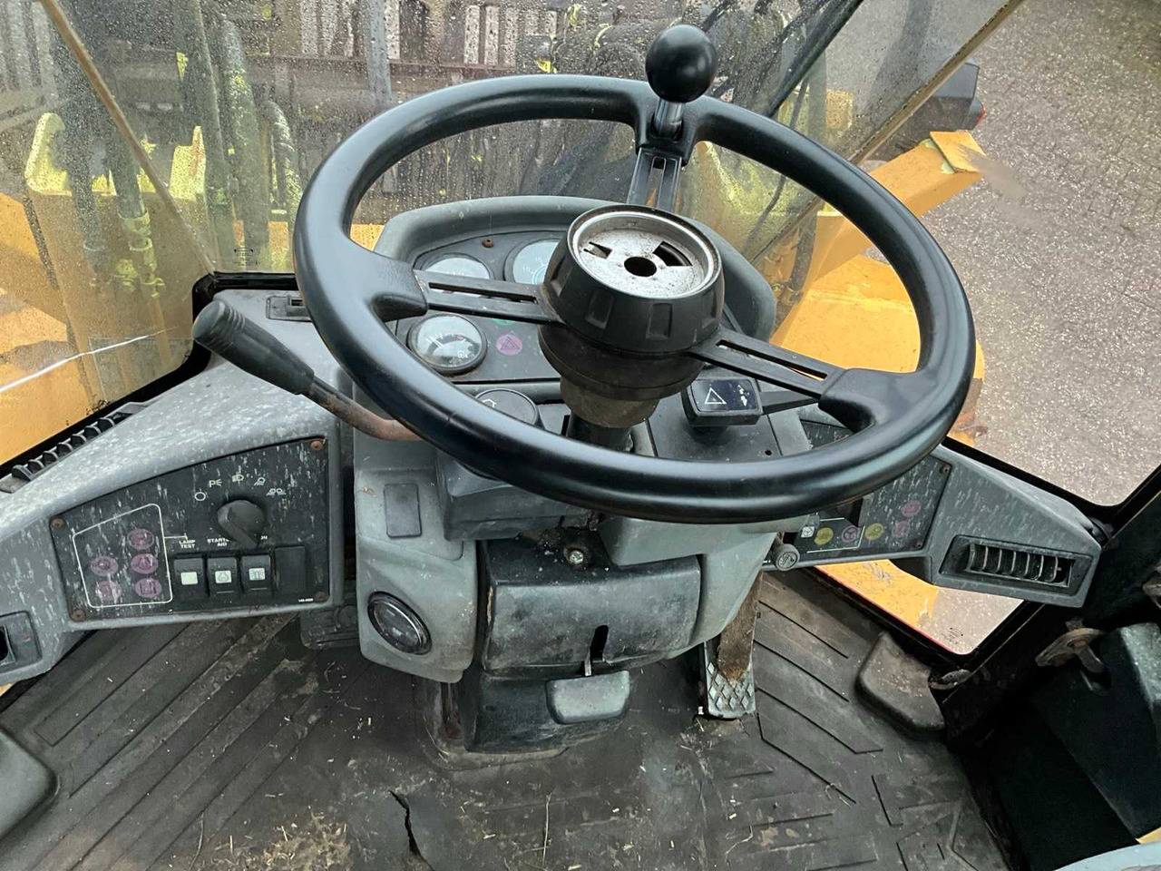 Wheel loader Caterpillar IT14G: picture 29