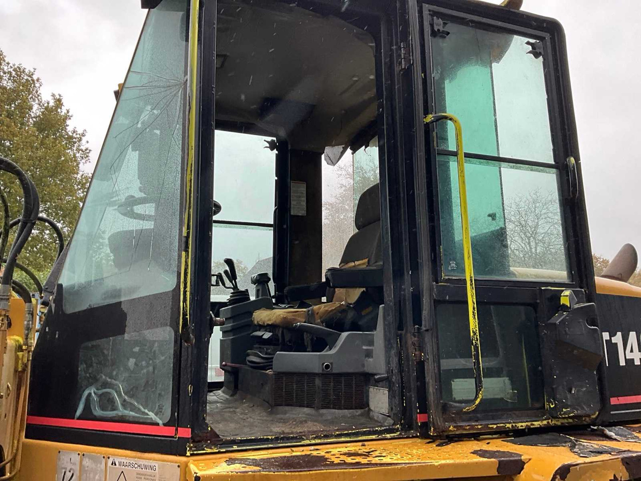 Wheel loader Caterpillar IT14G: picture 26