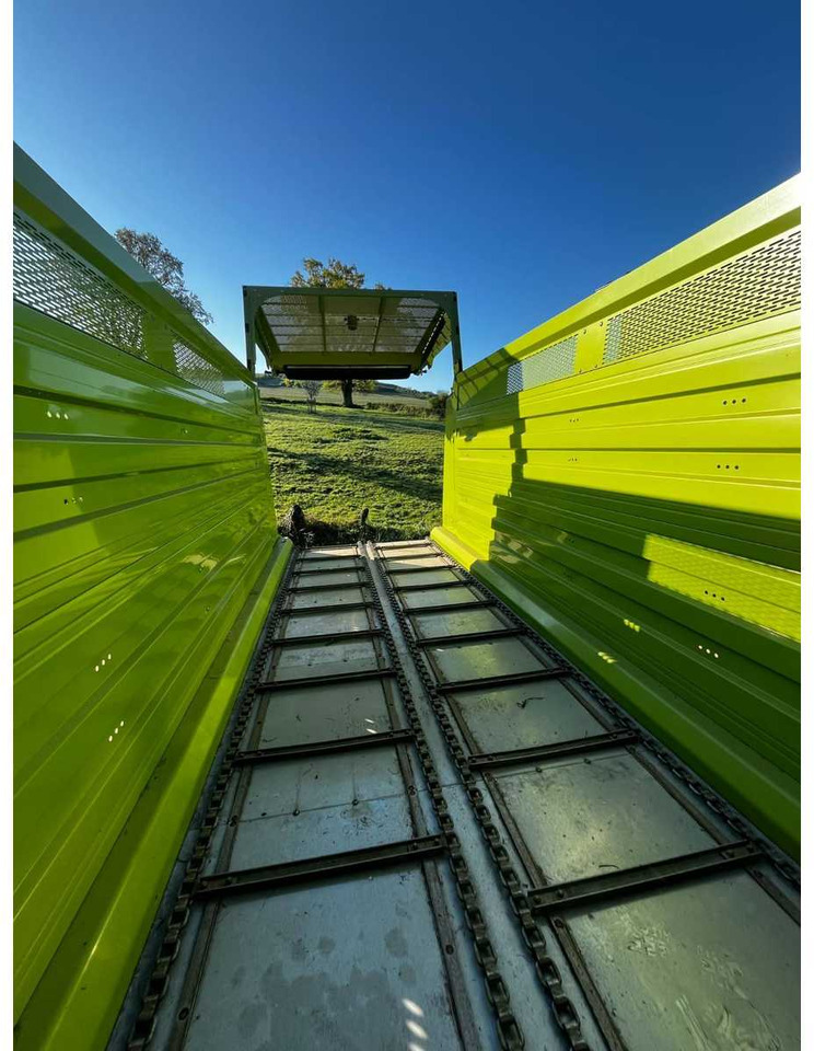 Claas Cargos - Self-loading wagon: picture 3 Claas Cargos - Self-loading wagon: picture 3