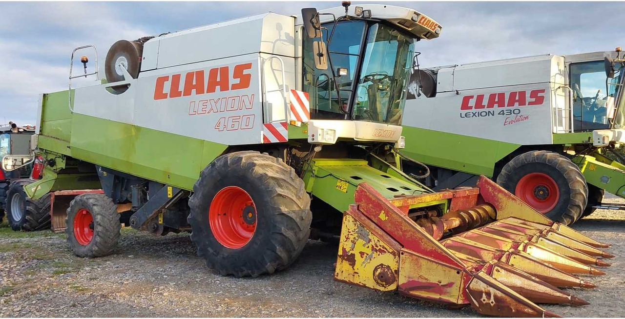 Claas Lexion 460 - Combine harvester: picture 1 Claas Lexion 460 - Combine harvester: picture 1