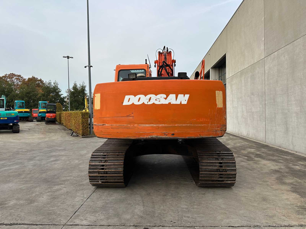 DOOSAN - 2005 - 175 LC-V - CRAWLER EXCAVATOR - Excavator: picture 5 DOOSAN - 2005 - 175 LC-V - CRAWLER EXCAVATOR - Excavator: picture 5