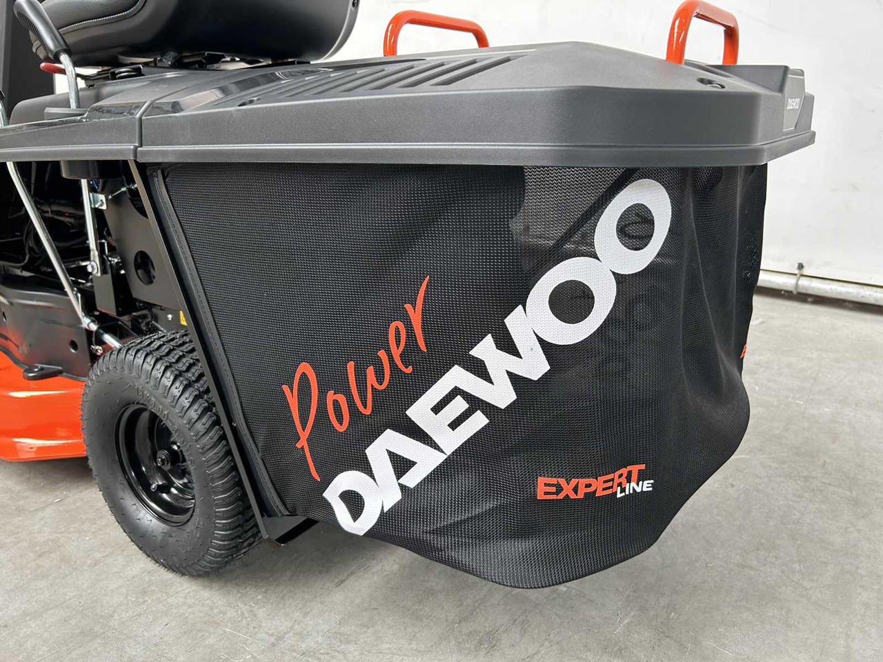 Daewoo DAXRM224 - Garden mower: picture 5 Daewoo DAXRM224 - Garden mower: picture 5