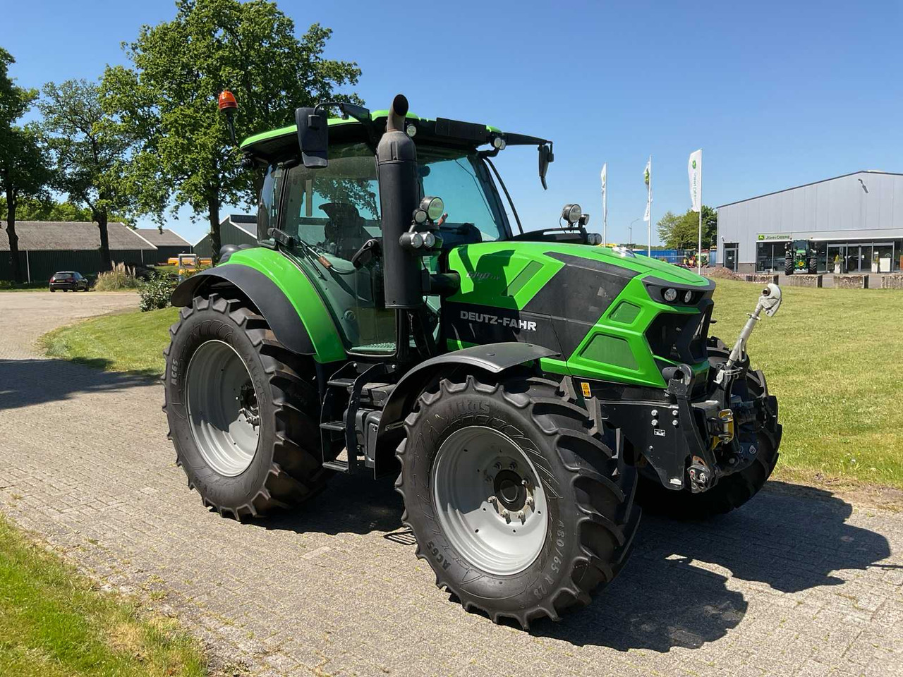 Farm tractor Deutz-Fahr 6140 TTV: picture 7