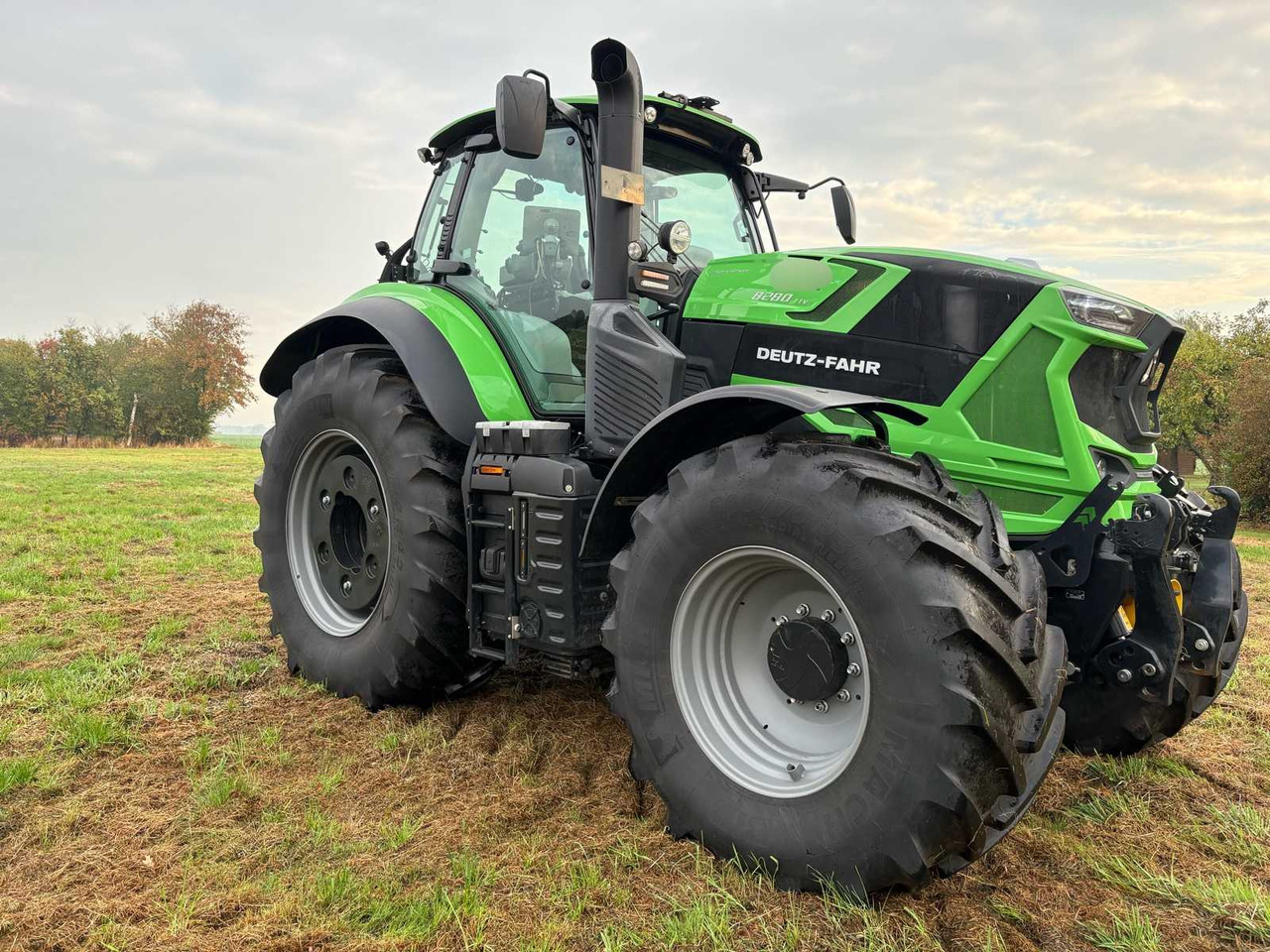 Deutz-Fahr 8280 TTV - Farm tractor: picture 3 Deutz-Fahr 8280 TTV - Farm tractor: picture 3