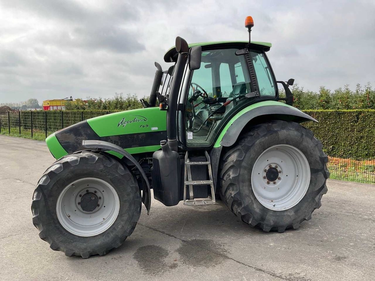 Deutz-Fahr Agrotron 165.7 - Farm tractor: picture 3 Deutz-Fahr Agrotron 165.7 - Farm tractor: picture 3