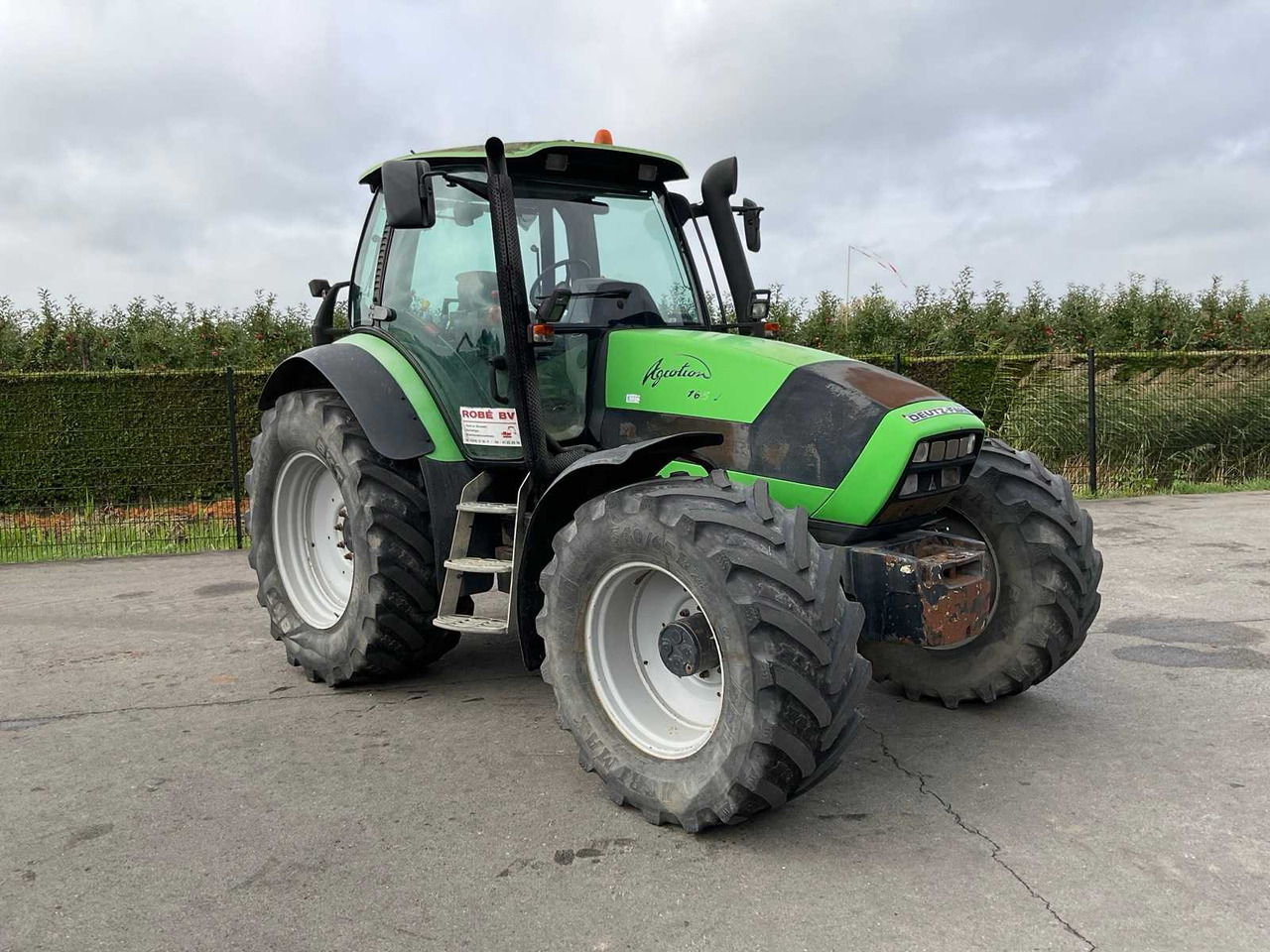 Deutz-Fahr Agrotron 165.7 - Farm tractor: picture 1 Deutz-Fahr Agrotron 165.7 - Farm tractor: picture 1