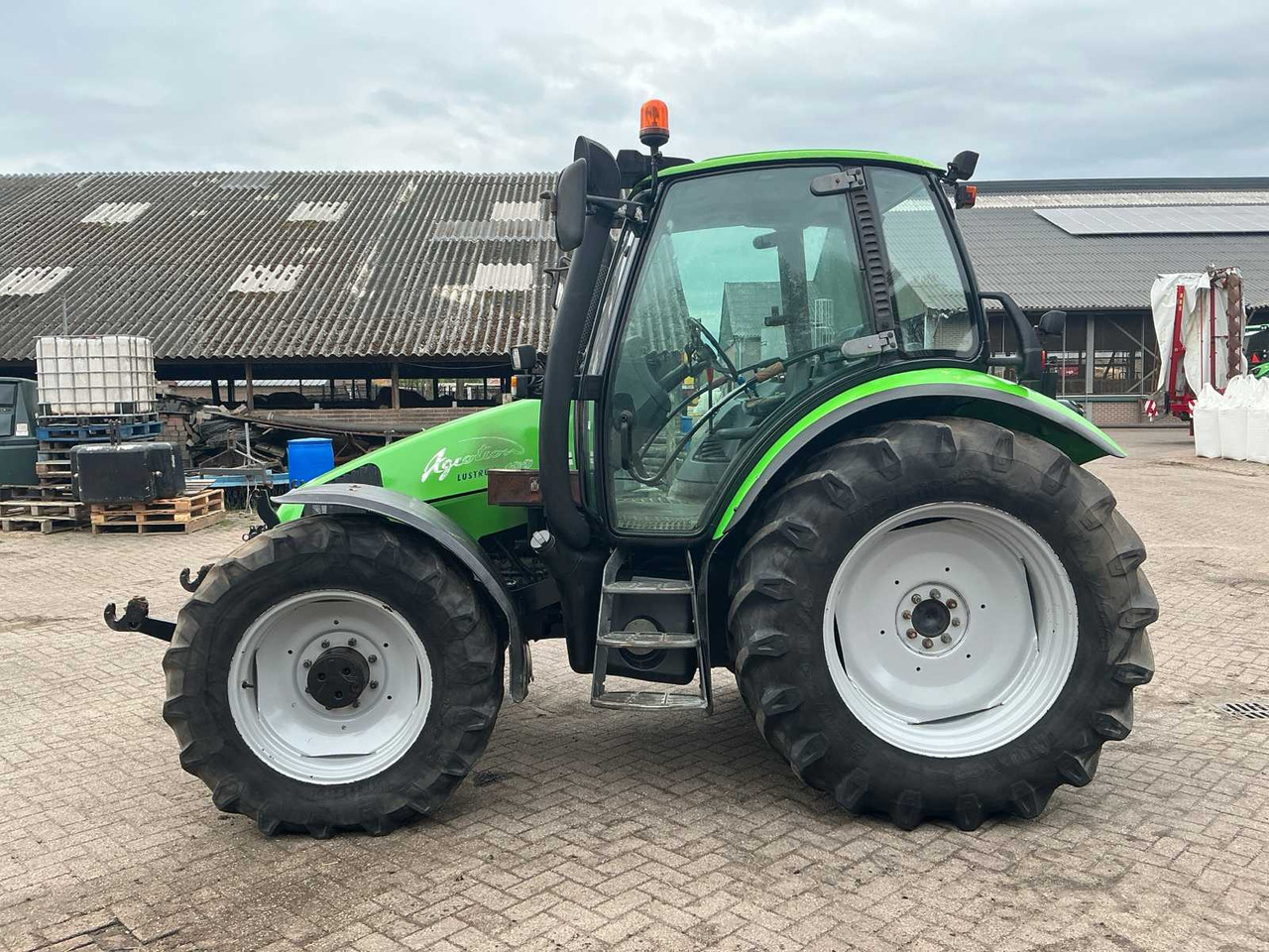 Deutz-fahr Agrotron 100 - Farm tractor: picture 2 Deutz-fahr Agrotron 100 - Farm tractor: picture 2