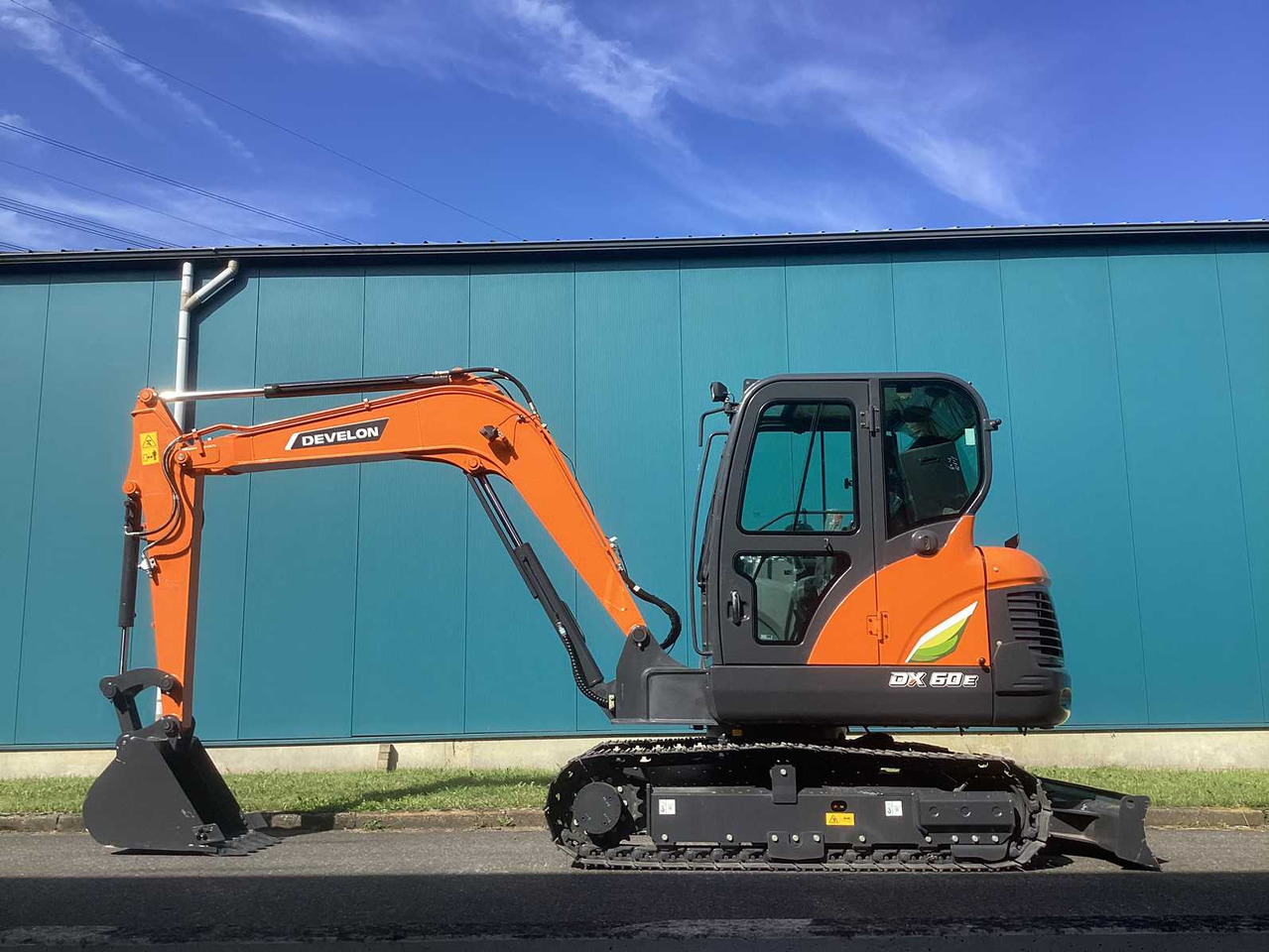 Develon DX60E-10N - Mini excavator: picture 2 Develon DX60E-10N - Mini excavator: picture 2