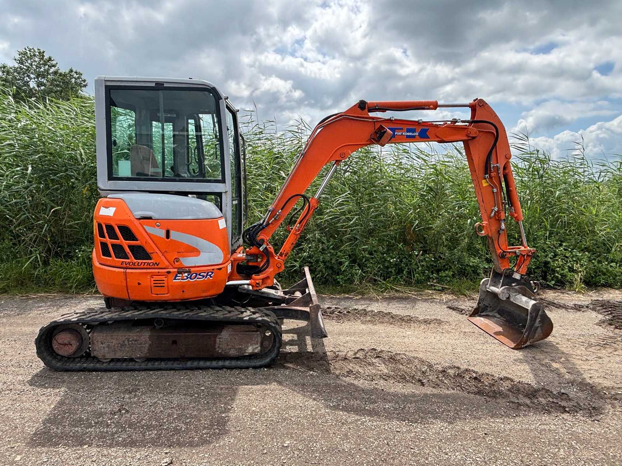 Wheel loader Fiat Kobelco E30SR: picture 7
