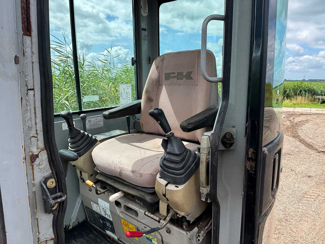 Wheel loader Fiat Kobelco E30SR: picture 18