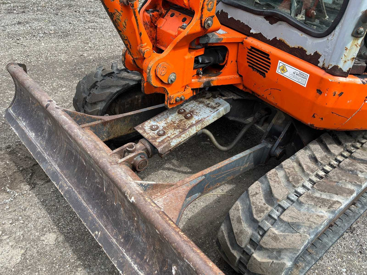 Wheel loader Fiat Kobelco E30SR: picture 24
