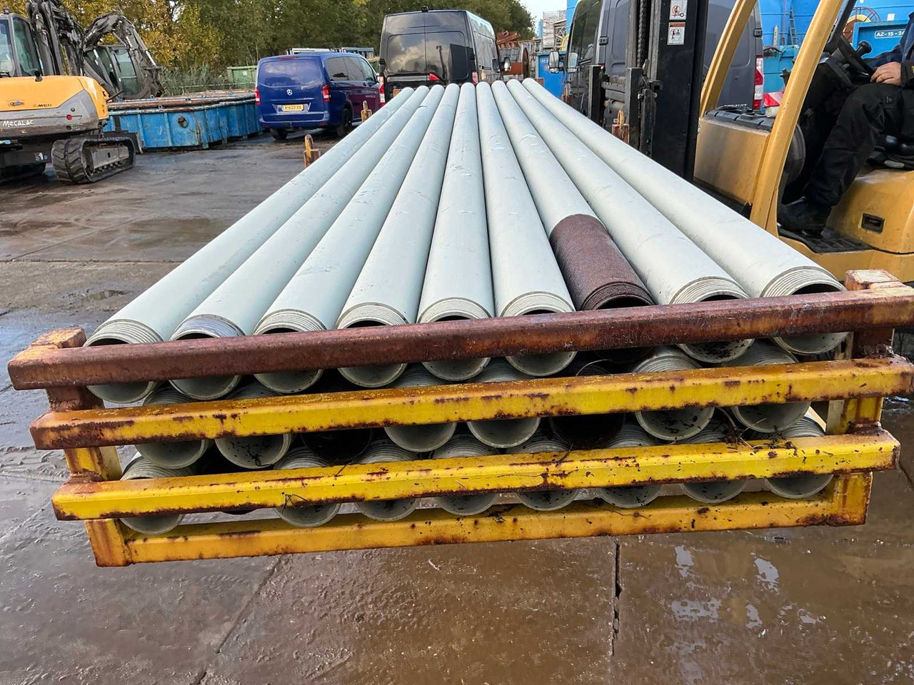 Filling tube/chute (50x) - Soil tillage equipment: picture 3 Filling tube/chute (50x) - Soil tillage equipment: picture 3