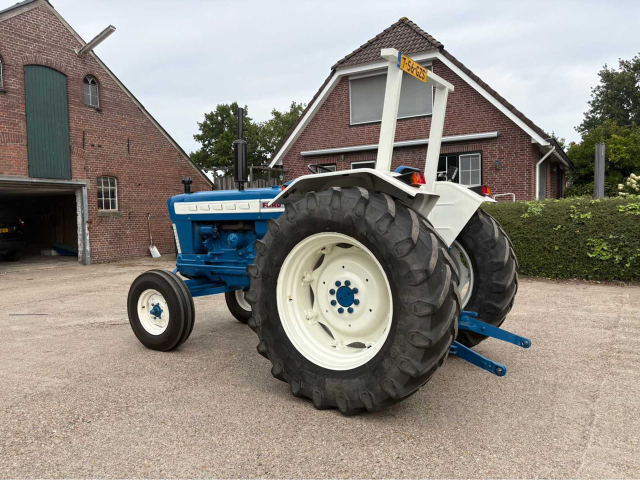 Ford 5000 - Compact tractor: picture 4 Ford 5000 - Compact tractor: picture 4