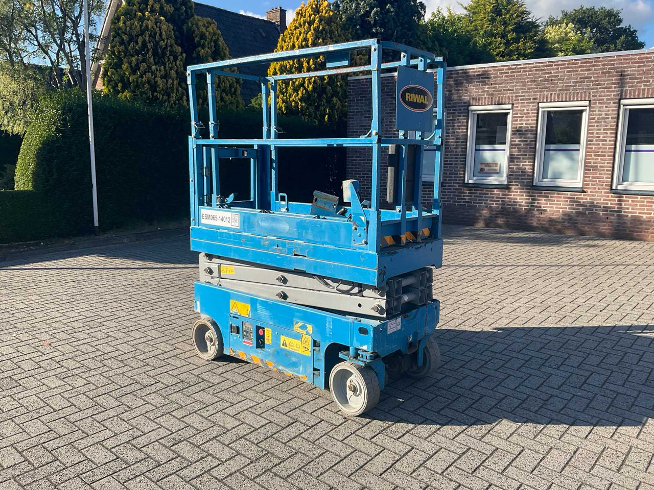 GENIE - 2014 - GS1932 - AERIAL PLATFORM - Aerial platform: picture 1 GENIE - 2014 - GS1932 - AERIAL PLATFORM - Aerial platform: picture 1