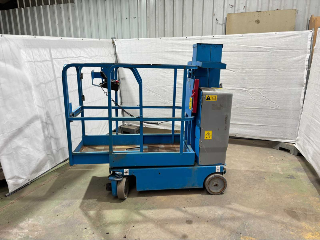 Genie GRC12 - Aerial platform: picture 1 Genie GRC12 - Aerial platform: picture 1