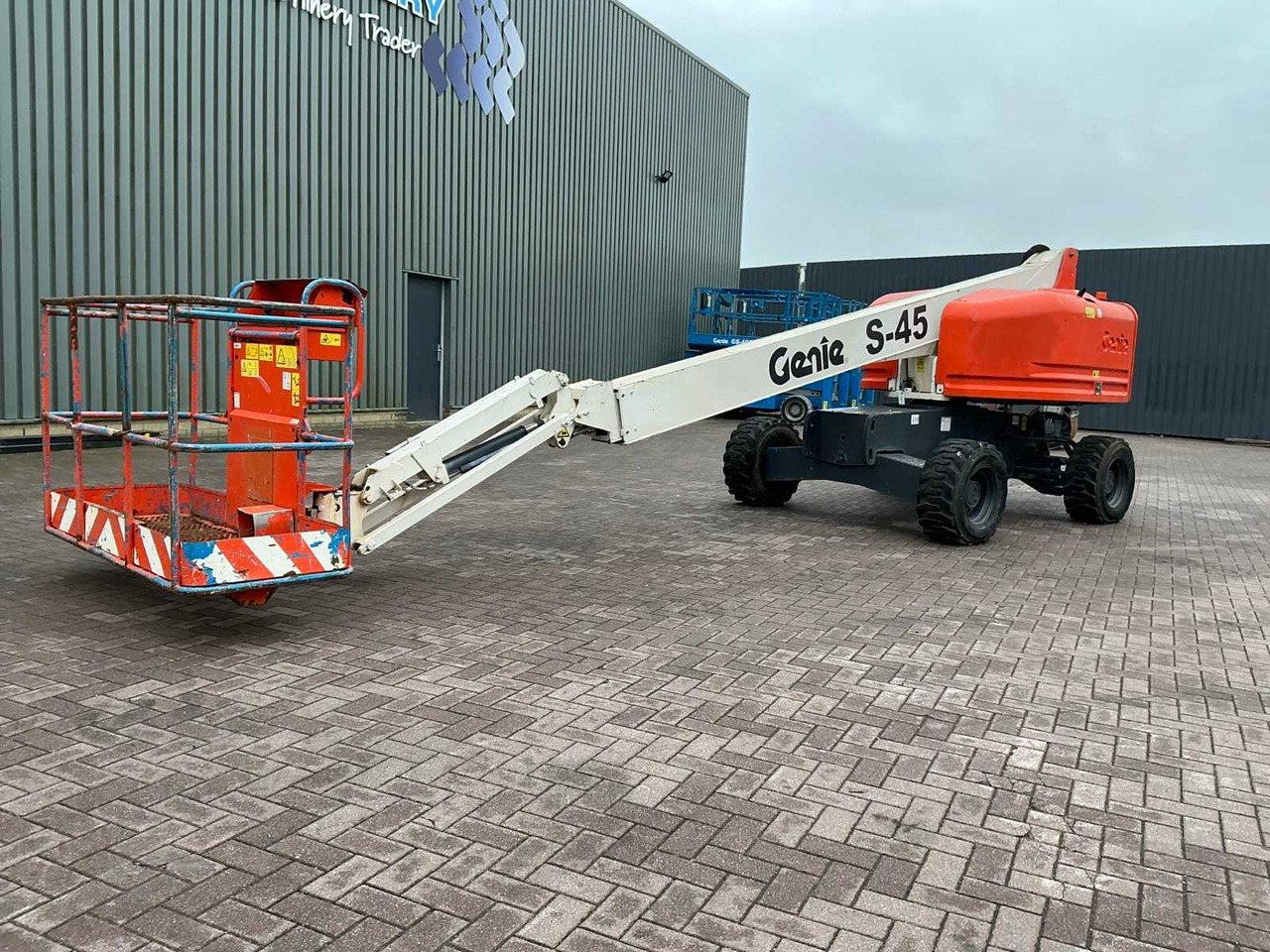 Genie S-45/4WD - Aerial platform: picture 1 Genie S-45/4WD - Aerial platform: picture 1