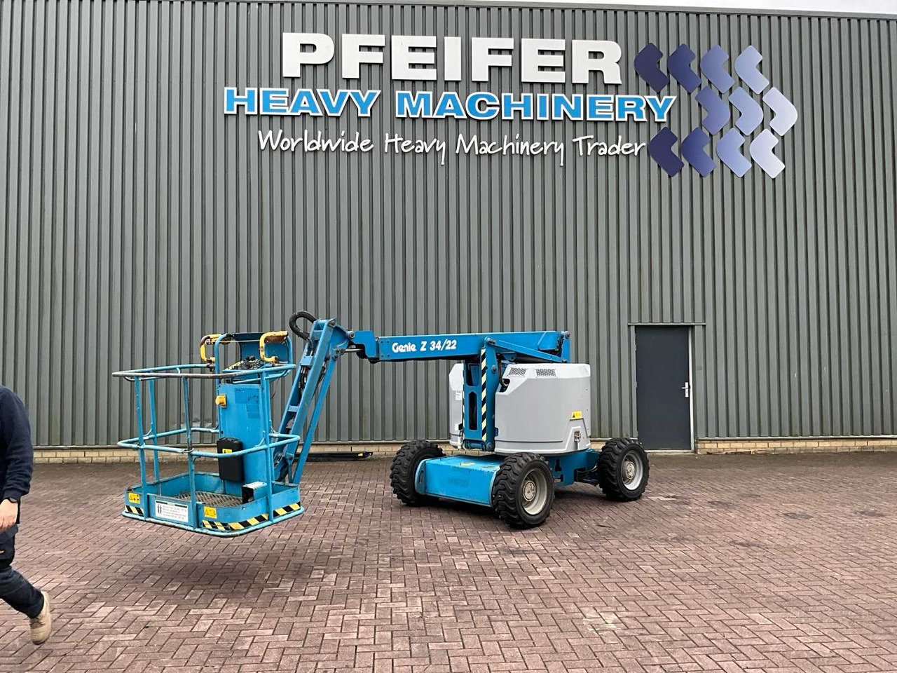 Genie Z-34/22 - Aerial platform: picture 1 Genie Z-34/22 - Aerial platform: picture 1