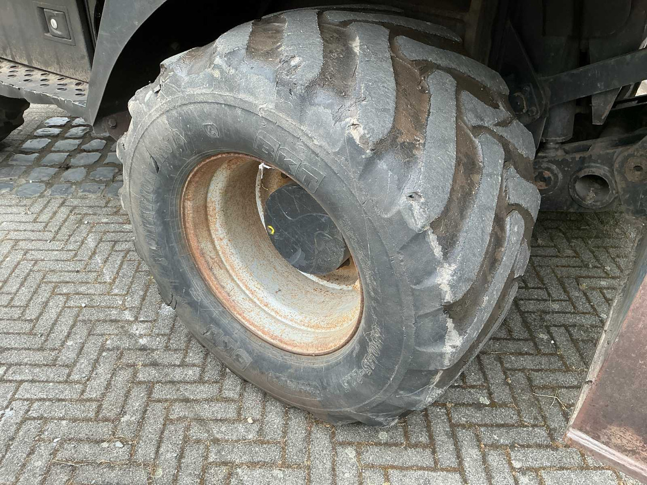 Wheel excavator Hitachi ZX140W-3: picture 11 Wheel excavator Hitachi ZX140W-3: picture 11