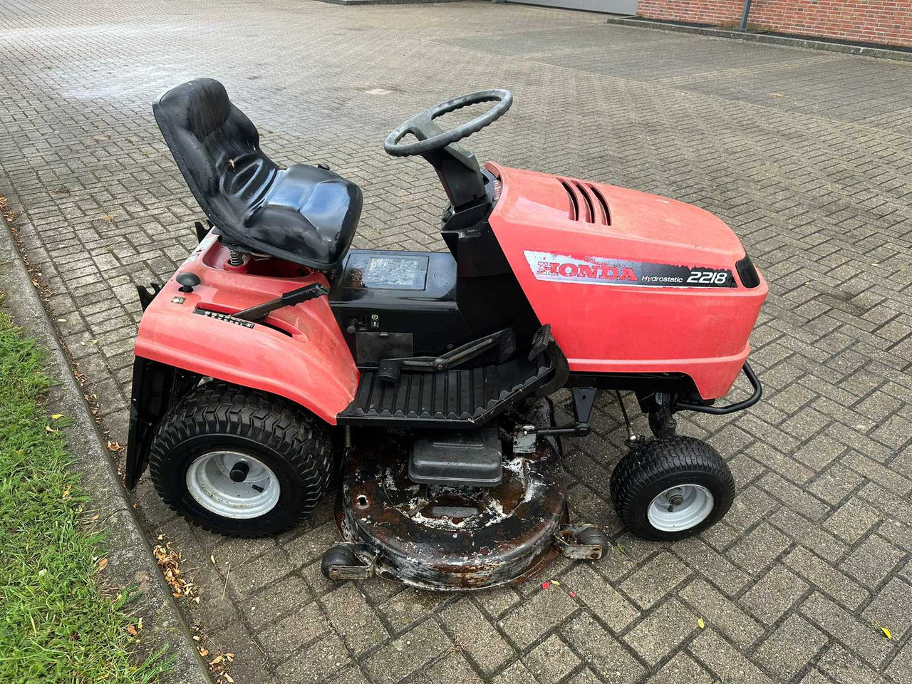 Honda 2218 - Garden mower: picture 4 Honda 2218 - Garden mower: picture 4