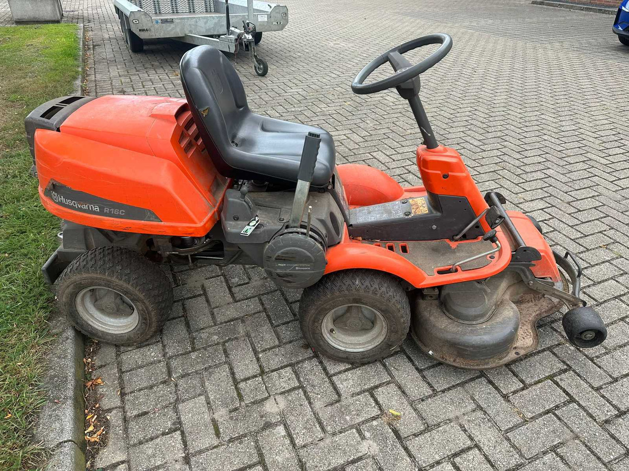 Husqvarna R160 - Garden mower: picture 3 Husqvarna R160 - Garden mower: picture 3