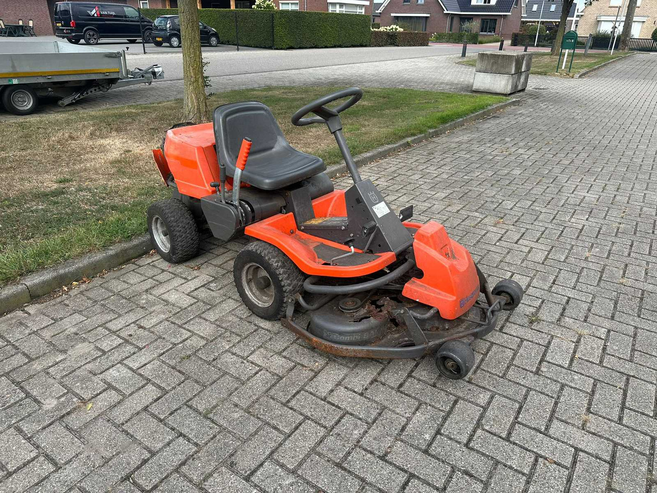 Husqvarna rider - Garden mower: picture 4 Husqvarna rider - Garden mower: picture 4