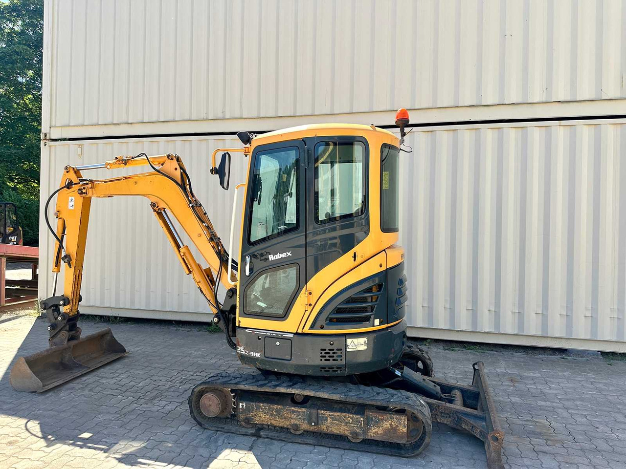 Hyundai Robex25Z-9AK - Mini excavator: picture 4 Hyundai Robex25Z-9AK - Mini excavator: picture 4