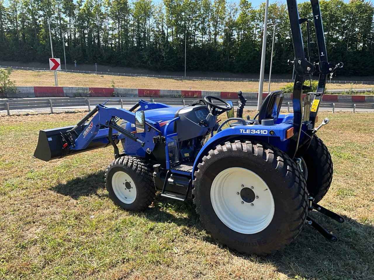 Iseki TLE3410 - Compact tractor: picture 3 Iseki TLE3410 - Compact tractor: picture 3