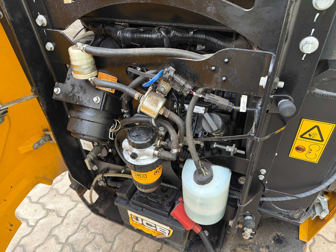 Mini excavator JCB - 16C-1 - 2022 - MINI EXCAVATOR - 3 X BUCKET: picture 14