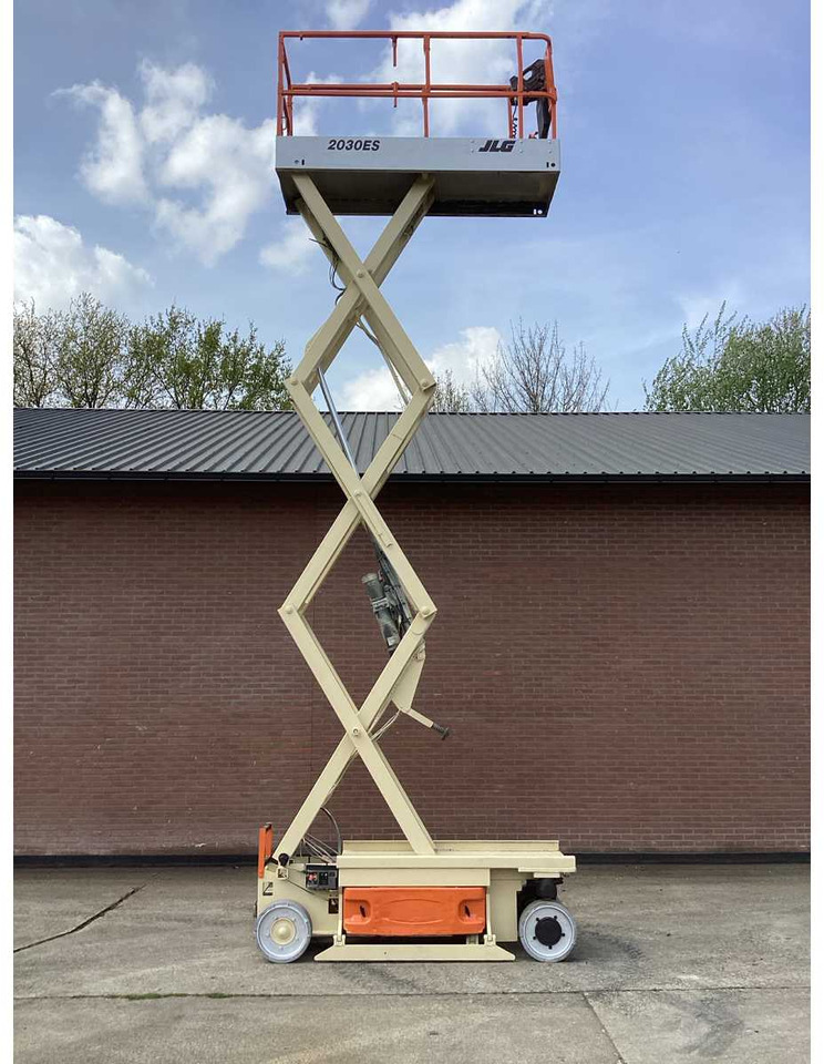 Aerial platform JLG 2030ES: picture 7