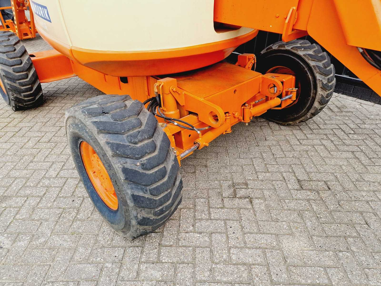 Aerial platform JLG 600 AJ: picture 11