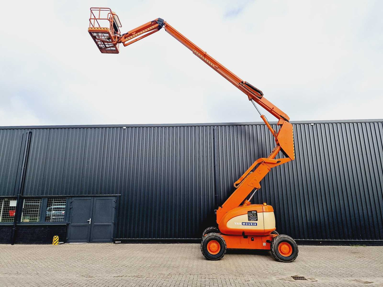 Aerial platform JLG 600 AJ: picture 6
