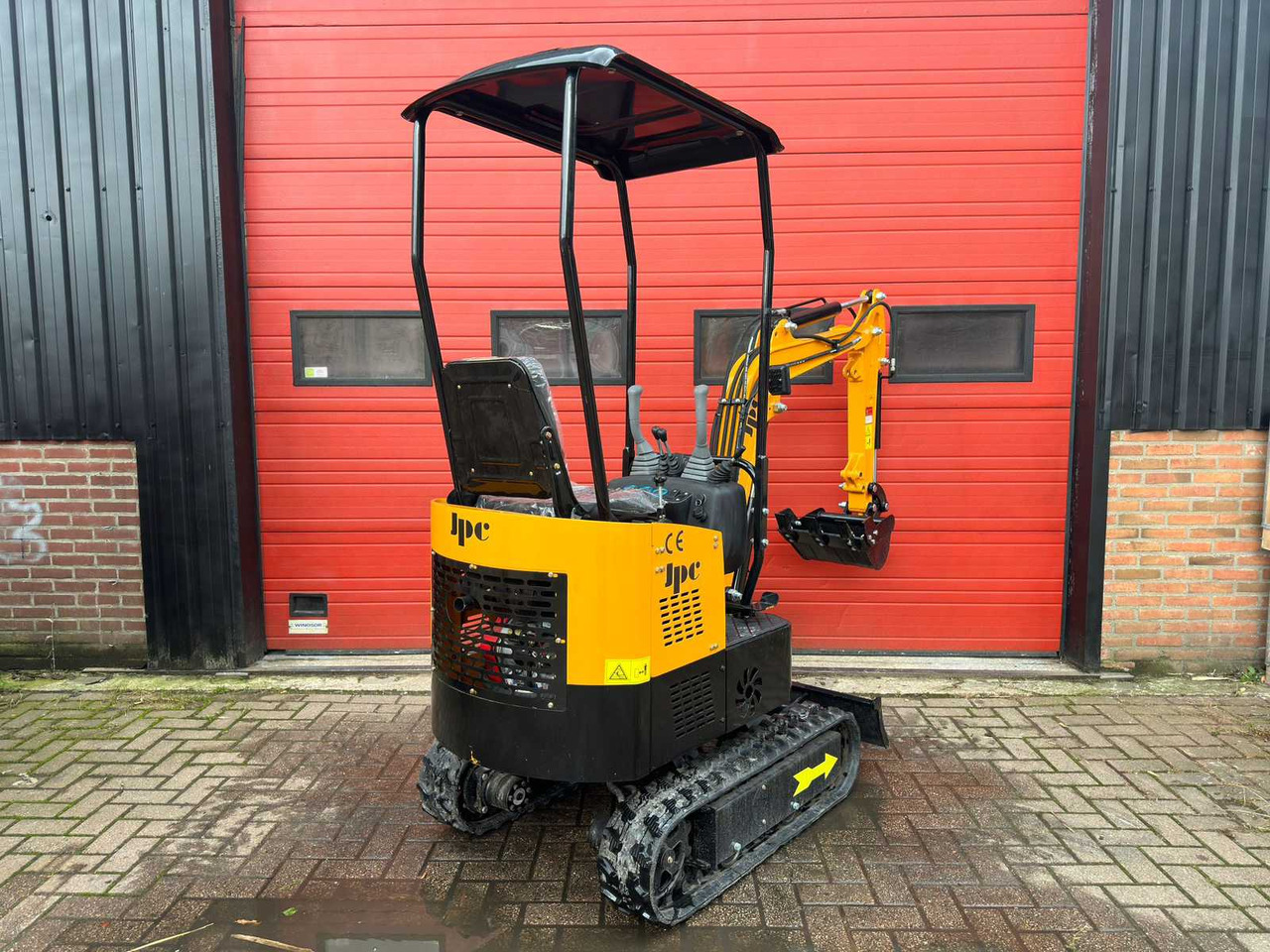 JPC HT12 Geel - Mini excavator: picture 5 JPC HT12 Geel - Mini excavator: picture 5