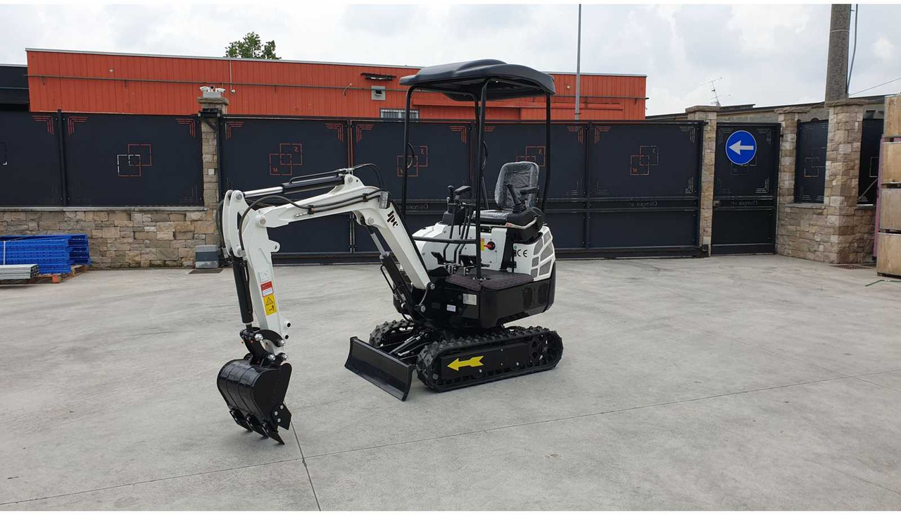 JPC - Mini excavator: picture 3 JPC - Mini excavator: picture 3