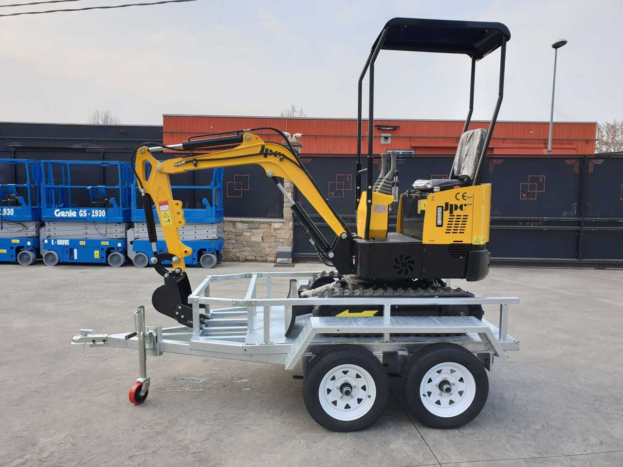 JPC TRAILER - Mini excavator: picture 5 JPC TRAILER - Mini excavator: picture 5