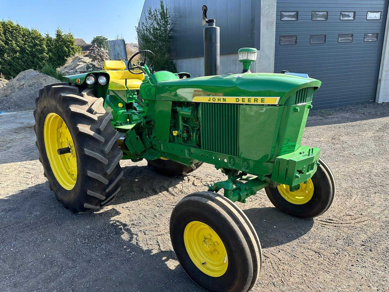 John Deere 3020 Diesel - Farm tractor: picture 2 John Deere 3020 Diesel - Farm tractor: picture 2