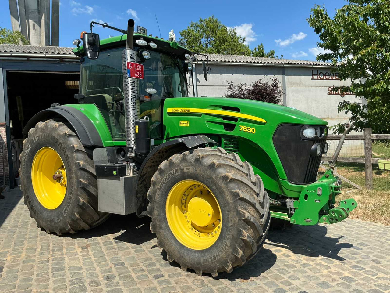 John Deere MR 7830 - Farm tractor: picture 1 John Deere MR 7830 - Farm tractor: picture 1