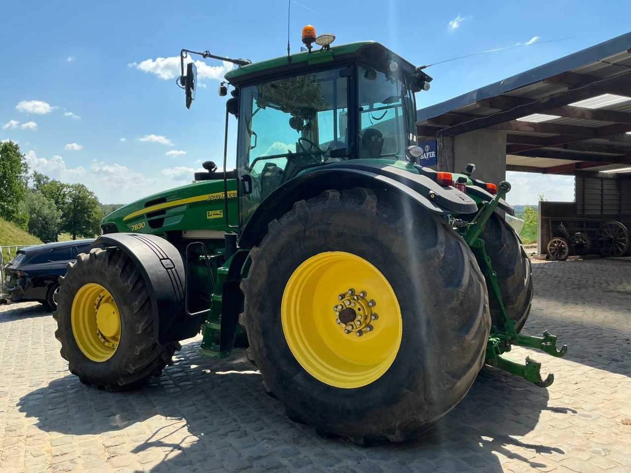 John Deere MR 7830 - Farm tractor: picture 2 John Deere MR 7830 - Farm tractor: picture 2