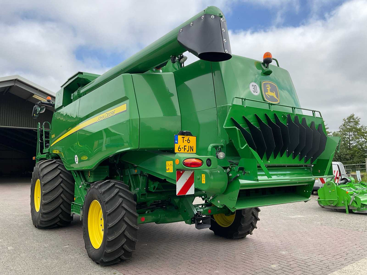 John Deere T670i - Combine harvester: picture 2 John Deere T670i - Combine harvester: picture 2