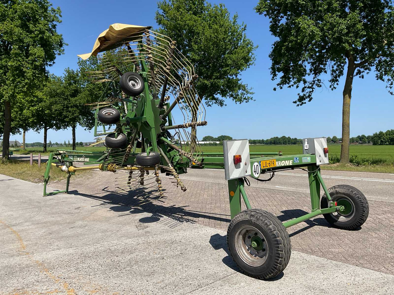 Krone Swadro 1201 - Hay and forage equipment: picture 3 Krone Swadro 1201 - Hay and forage equipment: picture 3