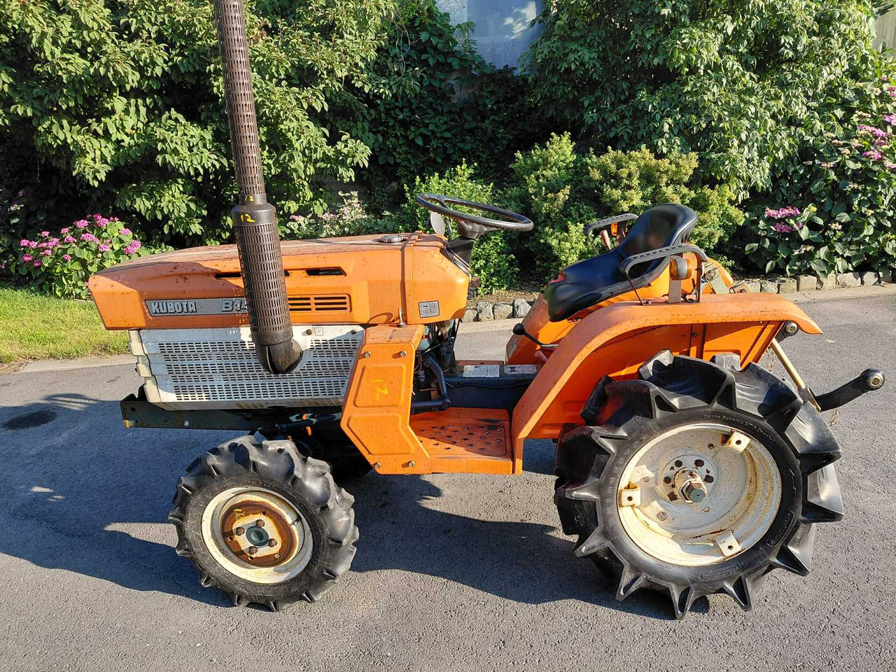 Kubota B1400 - Compact tractor: picture 1 Kubota B1400 - Compact tractor: picture 1