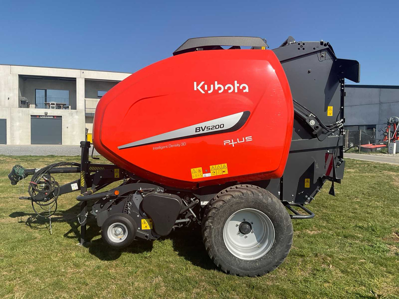 Kubota BV5200 - Round baler: picture 2 Kubota BV5200 - Round baler: picture 2