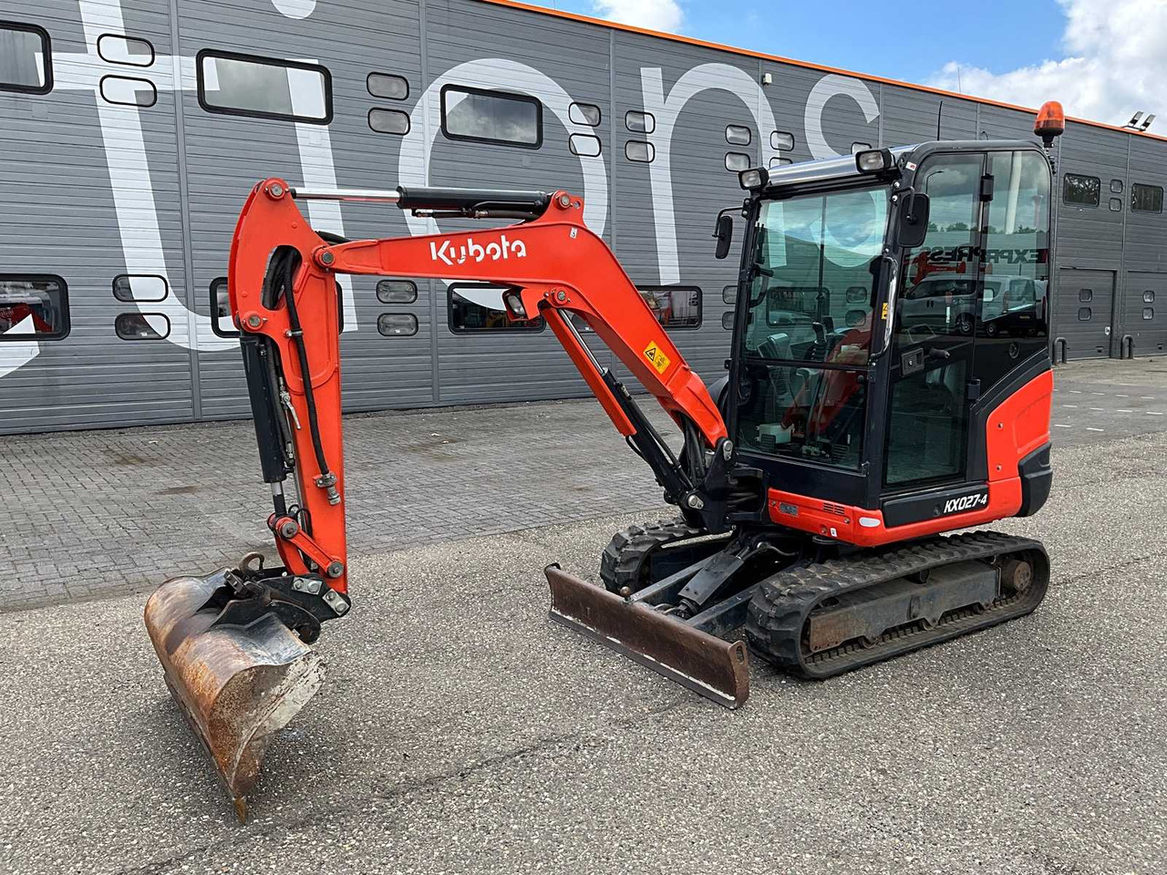 Kubota KX027-4 - Mini excavator: picture 1 Kubota KX027-4 - Mini excavator: picture 1