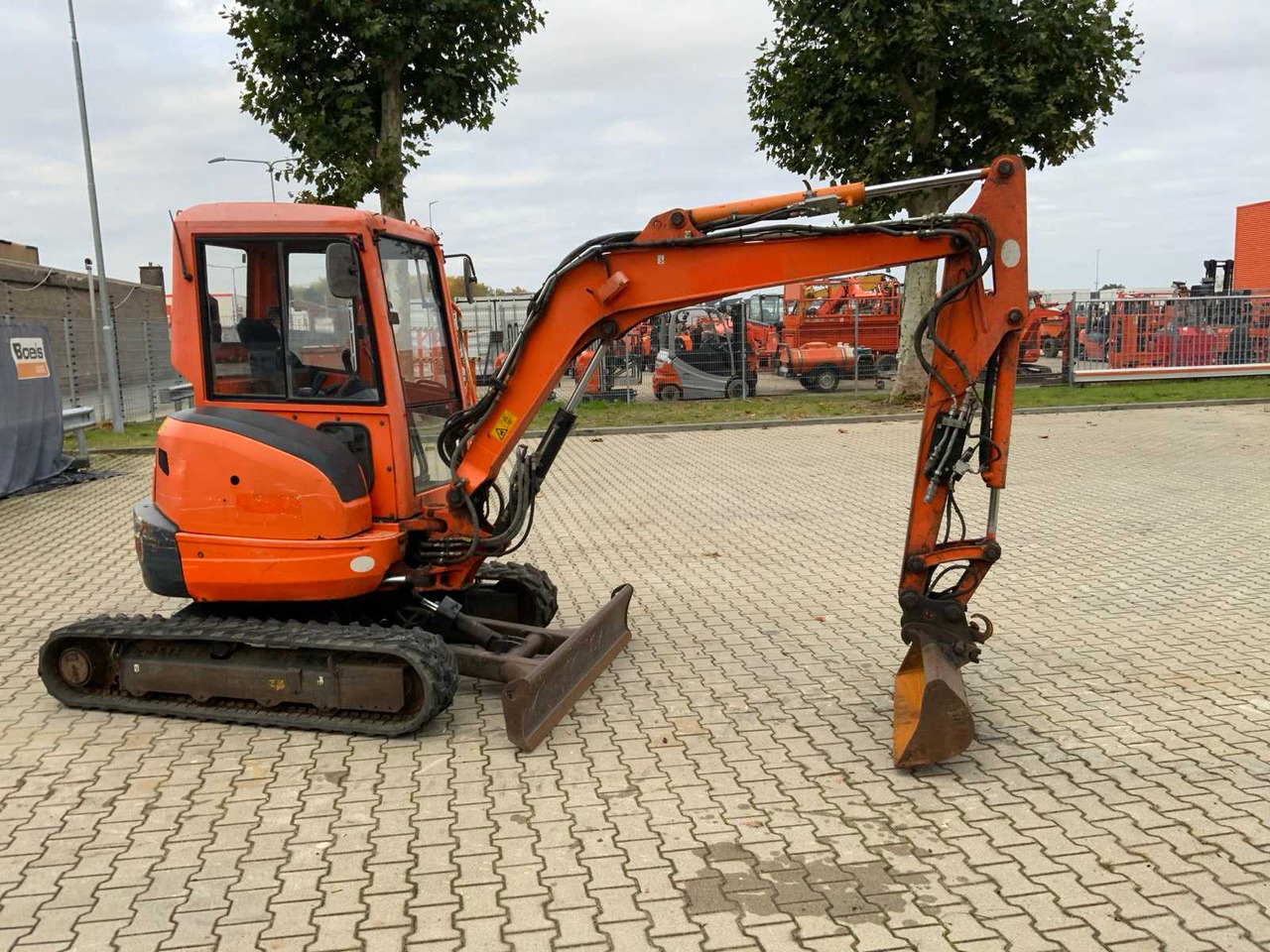 Kubota U35-3A3 - Mini excavator: picture 4 Kubota U35-3A3 - Mini excavator: picture 4