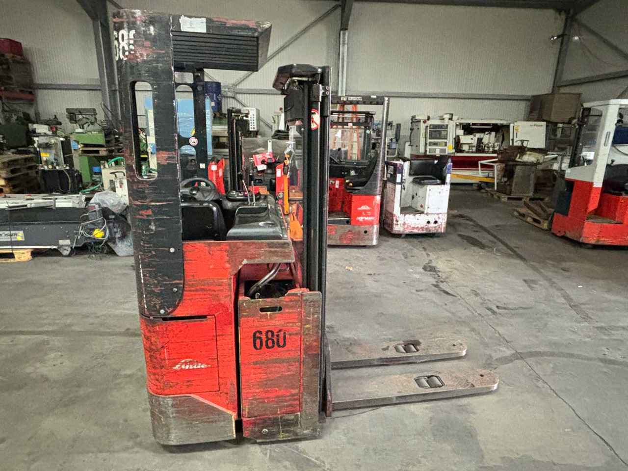 LINDE - L 16 - REACH FORKLIFT - 1999 - Forklift: picture 1 LINDE - L 16 - REACH FORKLIFT - 1999 - Forklift: picture 1