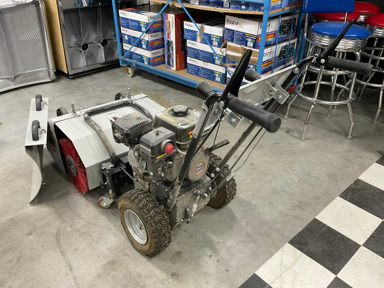 Lumas KM-600N - Soil tillage equipment: picture 2 Lumas KM-600N - Soil tillage equipment: picture 2