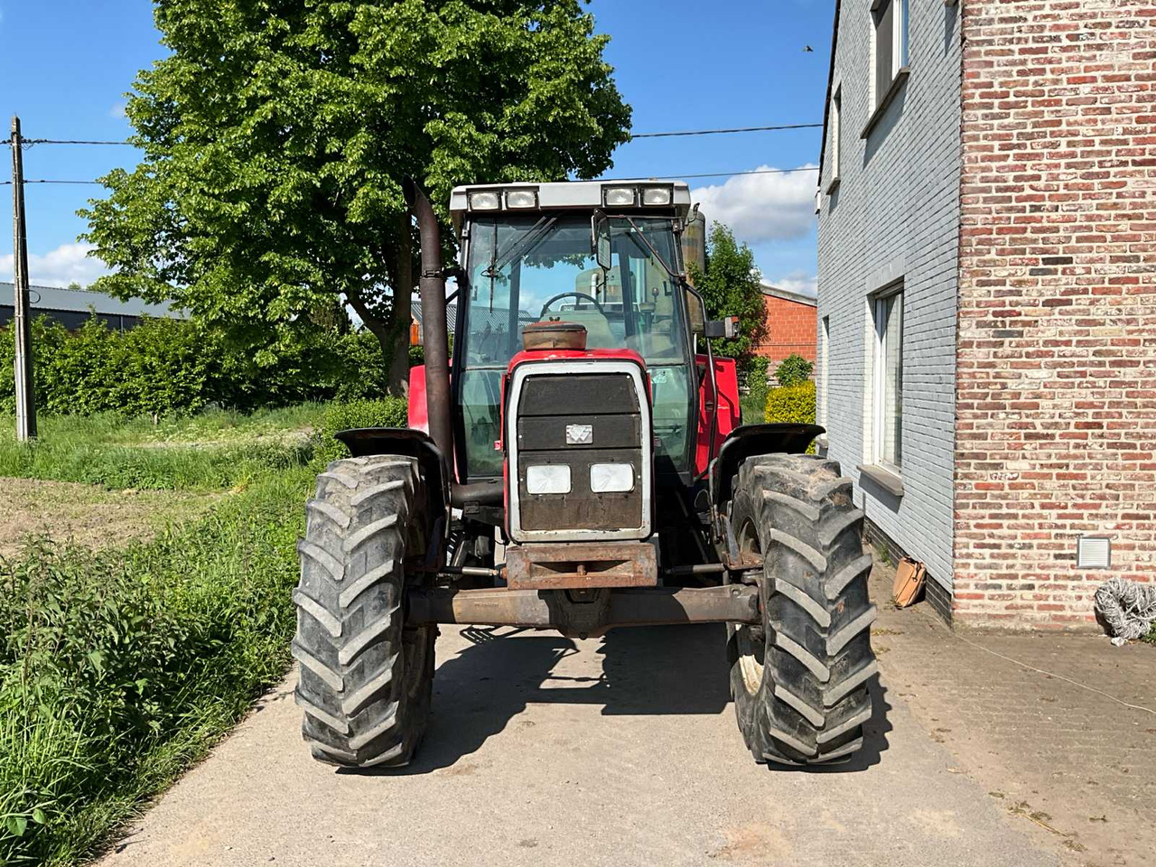 Massey Ferguson 6160 - Farm tractor: picture 3 Massey Ferguson 6160 - Farm tractor: picture 3