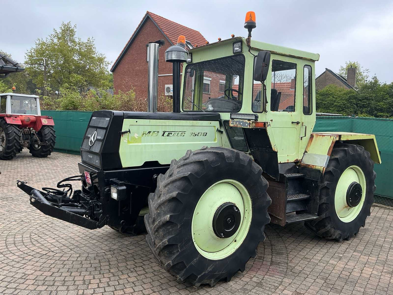 Mercedes-Benz MB-Trac 1500 - Farm tractor: picture 1 Mercedes-Benz MB-Trac 1500 - Farm tractor: picture 1